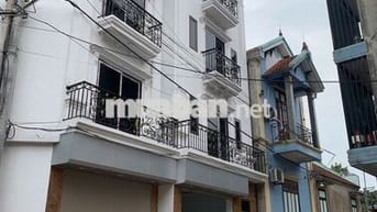 BÁN NHÀ 4Tx48m, Ô TÔ ĐỖ CỬA, NGAY TRẠM Y TẾ, ĐẠI HỌC TD-TT