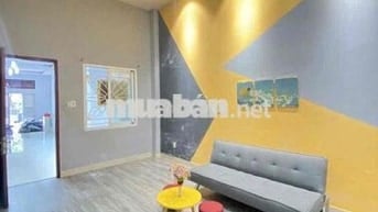 CHO THUÊ CĂN HỘ 1 PHÒNG NGỦ – RỘNG 100m² – Trong toà nhà dịch vụ do cô