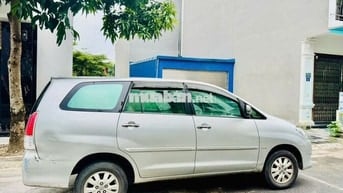 Toyota Innova 2009 G - 28000 km