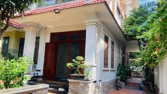 Bán biệt thự Ngô Quang Huy, Thảo Điền, 201m² đất, 1 trệt 2 lầu