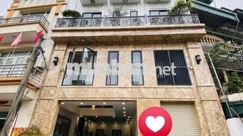 Tôi cần bán nhà Giải Phóng 9tầng thang máy full nội thất cao cấp .