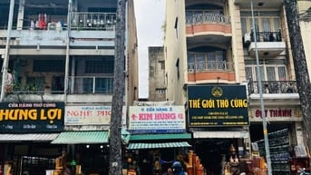 Bán Mặt Tiền Huyết Mạch Nguyễn CHí Thanh Q5