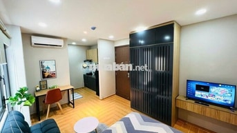 PHÒNG FULL NỘI THẤT CỬA SỔ BAN CÔNG GẦN Ở BÌNH THẠNH GIÁP PHÚ NHUẬN,Q3