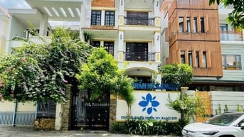 CHO THUÊ BIỆT THỰ PHAN XÍCH LONG PN HẦM, 4 TẦNG 144m2,  