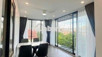 Nguyễn Huy Tưởng 130 m2  sổ đỏ tập thể 3 ngủ đẹp lô góc ô tô tải tránh