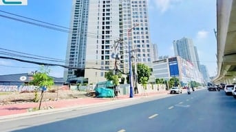 Cho Thuê Nhà: 79-81 Xa Lộ Hà Nội, P.Thảo Điền, Quận 2_DT:16m x57m 
