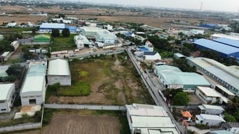 Cho thuê đất trống, kho mái che tiền chế 9m , Nguyễn Hữu Trí , Long An