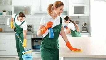 Tuyển gấp 2 Chị : Tạp Vụ , Lau Chùi Dọn Dẹp  ( Quận 8 )