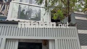 BÌNH TIÊN Q6- NHÀ NHỎ 21M2 HẺM XE HƠI TẬN CỬA