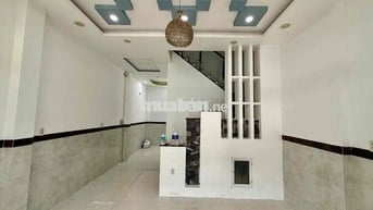 nhà 4,5x12m trệt 2 lầu 3 phòng ngủ 2wc, gần eon Tân Phú hẻm xe hơi