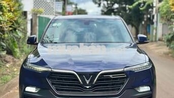 VinFast Lux SA2.0 2019 2.0 AT