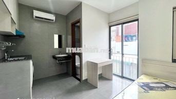 Cho Thuê Căn Hộ Ban Công Full Nội Thất ở Bùi Đình Túy, Bình Thạnh