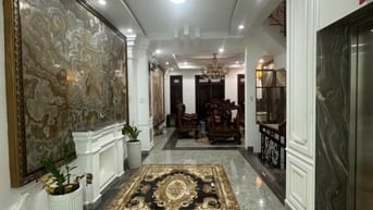 Bán biệt thự hẻm oto Phan Văn Trị 6 lầu thang máy 90m2  