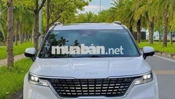 2021 2.2D Luxury 8 chỗ - 76000 km