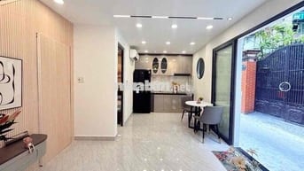 Bán Nhà Đẹp Đường Phan Xích Long - 30m2 3PN - Sổ 2025 Hoàn Công Đủ