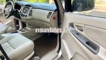 Toyota Innova 2.0G 2012