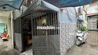 Bán nhà Phạm Văn Chí Quận 6 dt 3,3x8m giá 3,3 tỷ.