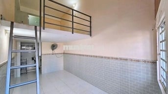 PHÒNG BAN CÔNG 2WC GÁC CAO GẦN QUẬN 10, QUẬN 11