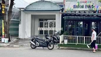 Nhà mặt tiền đường 10 Hoàng Minh Thảo