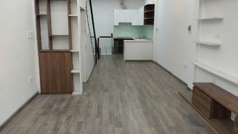 BÁN NHÀ  ĐẸP KHU ĐẦM TRẤU 50M 5 TẦNG MT 5M PHÂN LÔ OTO GIÁ 22,9 TỶ