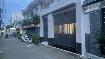 Bán nhà ngang 10m cực hiếm – hẻm xe hơi 6m p.7, q.8 – tách đôi 2 căn đ