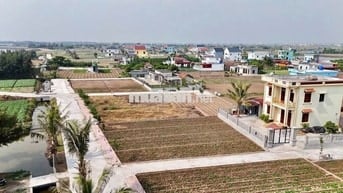 Cần bán lô đất sổ đỏ full thổ cư 100m2 mặt biển