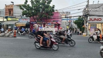 Cho thuê nhà Góc 2 MT Đường Lê Văn Quới, Bình Tân