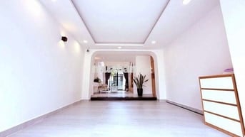 Cực Phẩm XH - Sát MT THỐNG NHẤT - GÒ VẤP - 5 Tầng - 4m × 15m - 7.9 Tỏi