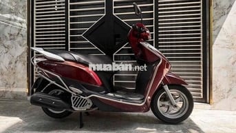 Lead 125 đề từ màu đỏ đô cần bán. xe đep máy êm