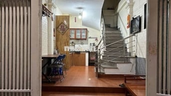 Chính chủ cho thuê nhà 100m2 Linh Quang , Đống Đa, Hà Nội