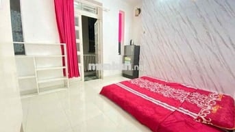 Căn Hộ Ban Công Full Nội Thất Gần Đại Học Bách Khoa