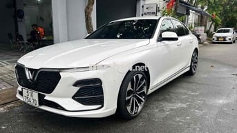 VinFast Lux A2.0 Premium 2022 - 52000 km