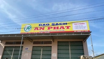 BÁN GẤP NHÀ KÈM ĐẤT CÓ KHO RỘNG