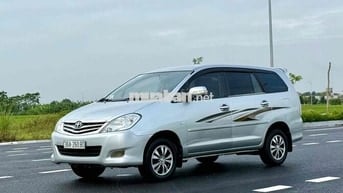 Toyota Innova 2008 G - 26000 km