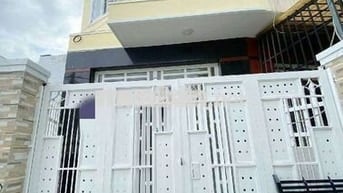 BÁN NHÀ LÔ GỐC Q8 GIÁP Q6, 60M2, 3 TẦNG, 4 PN,HẺM OTO,SHR, NHỈNH 5 TỶ