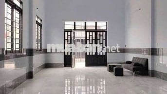 Cho thuê nhà Mặt tiền Bà Điểm gần Chợ Đầu Mối Hóc Môn.