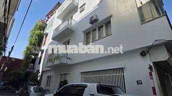 Nhà Đức Giang lô gấp ô tô 200 mét vuông 4 phòng ngủ