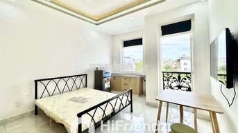 CĂN HỘ STUDIO FULL NỘI THẤT BAN CÔNG KHU TÊN LỬA, GẦN AEON Ở LIỀN ĐƯỢC