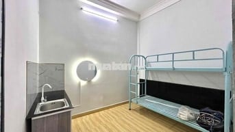 CHDV mới 100% Full nội thất Q6 gần Q5-10-11 tiền di chuyển