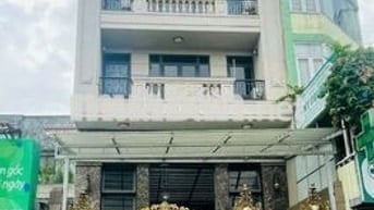 NHÀ CHO THUÊ NGUYỄN THÁI BÌNH_ 6,5X23M_ HẦM 5 LẦU_ SÀN TRỐNG SUỐT ĐẸP.