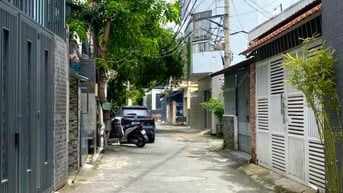 BAN NHA KHU SÂN BAY -  XE HƠI VÀO NHÀ - 5 TẦNG MỚI CÓNG CÓ THANG MÁY.