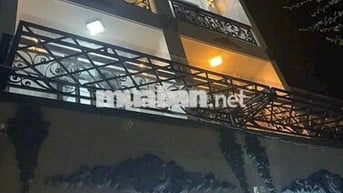 Cho thuê nhà 3 lầu Huỳnh Tấn Phát, NB, DT 3,4 x11m. 4 phòng ngủ.