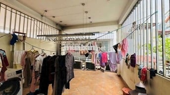 QUẬN THANH XUÂN , NGÕ NÔNG , 5 TẦNG , DT 53M , NHÀ CÁCH MẶ ĐƯỜNG 25M