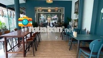 Gấp  sang quán ăn góc 2MT  trung tâm TDM. 8x25m. nở hậu , có gác