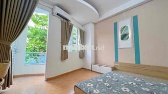 2 phòng ngủ 1 phòng bếp đầy đủ nội thất ngay công viên Phú Lâm