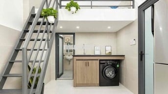 Căn Hộ Duplex Cao Cấp Full Nội Thất Cửa Sổ Thoáng Gần Q1, Q3