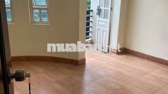 cho thuê nhà đường tân sơn nhì , 1 trệt 2 lầu dt 4x10m 3pn-3wc-giá tốt