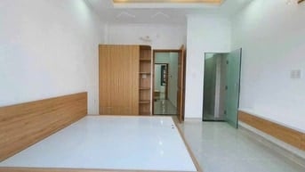 Ban nhà 4 lầu đường 1 long trường 5 tỷ 5