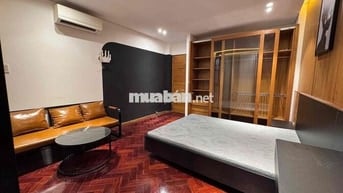 Căn Hộ 1PN tách bếp, Full nội thất cao cấp, gần Landmark, dễ đi lại Q1