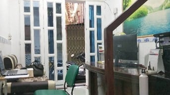HỘ KHẨU QUẬN 1 - CÁCH MT HOÀNG SA 20M - HẺM XE HƠI 5M